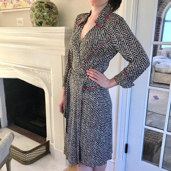 Diane von Furstenberg wrap dress with pockets - Picture 3 of 4